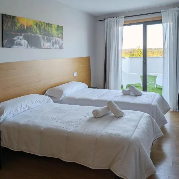 Villa de Arzúa by gaiarooms, hotel in Arzúa