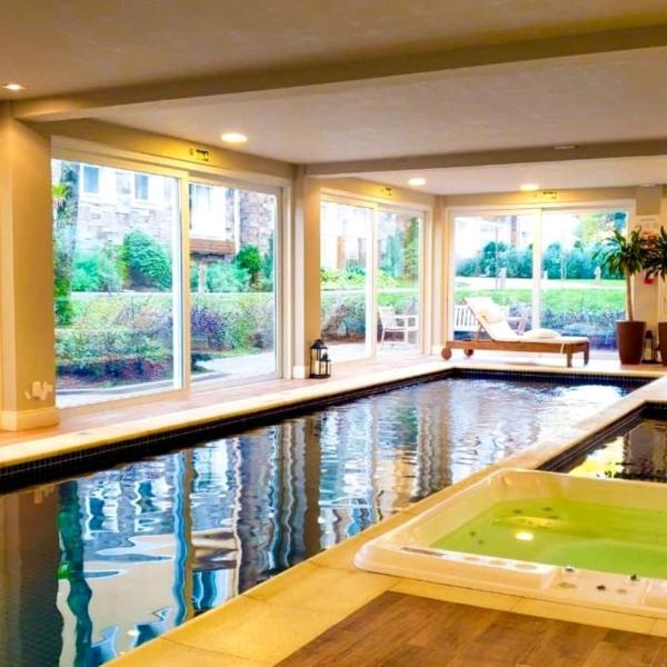 Lindíssimo apto ALTO padrão com piscina - Foto 4