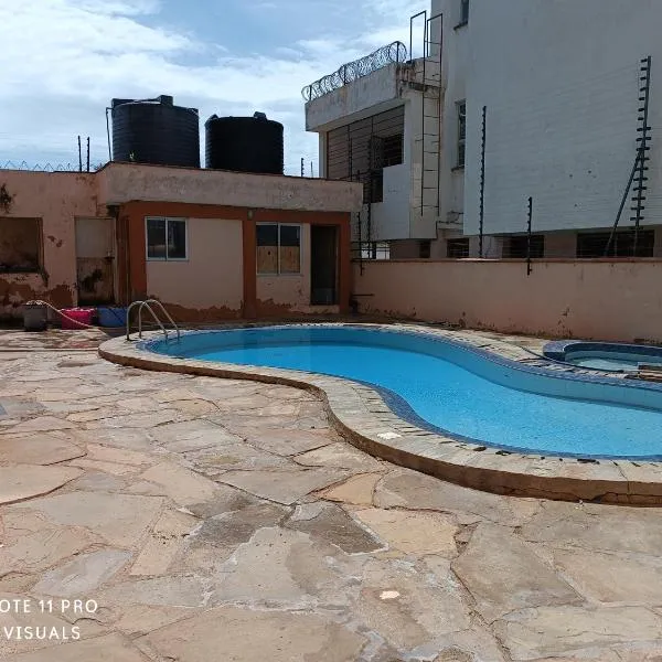 Furnished ensuite rooms behind City mall, hotel in Mombasa