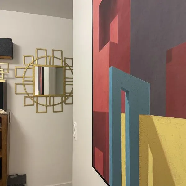 Chambre suite privée à Boulogne, hotel in Boulogne-Billancourt