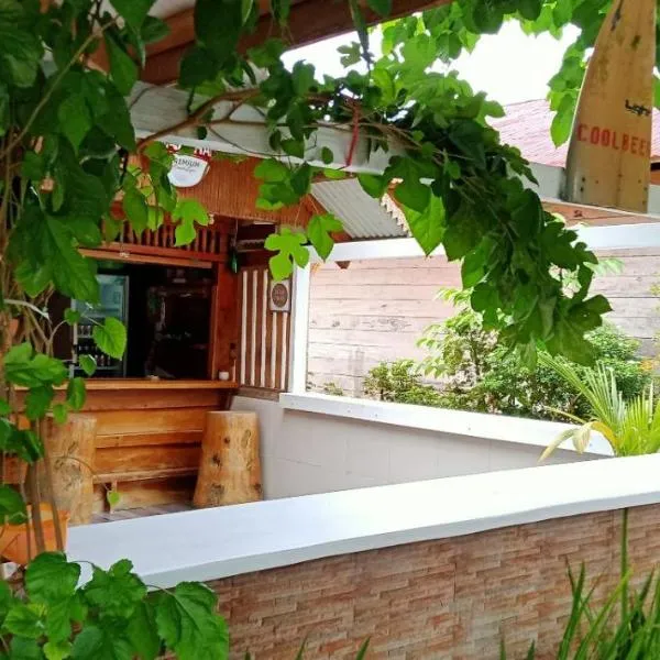 Mentawai Bagus Local Homestay, hotel di Tuapejat