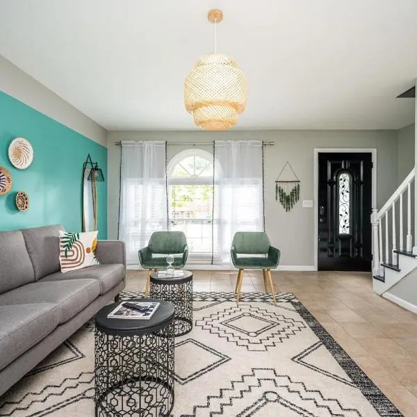 NEW ENTIRE PLACE Cozy 2B2B with King Bed SP1263, hotel in Norcross