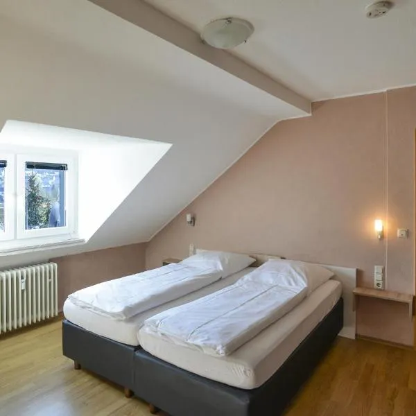 Gästehaus Rebstock, hotel v destinaci Igel