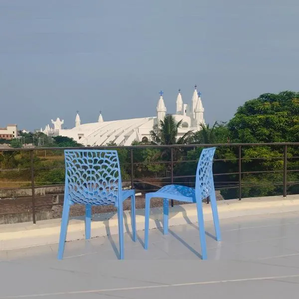 Velankanni Vinodth Homestay, hotel en Tirukkuvalai