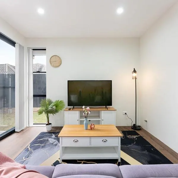 Aircabin - Kingswood - Sydney - 3 Beds Townhouse, hotel a Kingswood