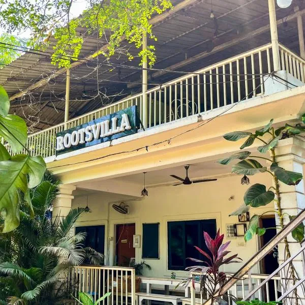 ROOTSVILLA VAGATOR - Longstays, Coworking Backpacker's Hostel, hotel in Vagator