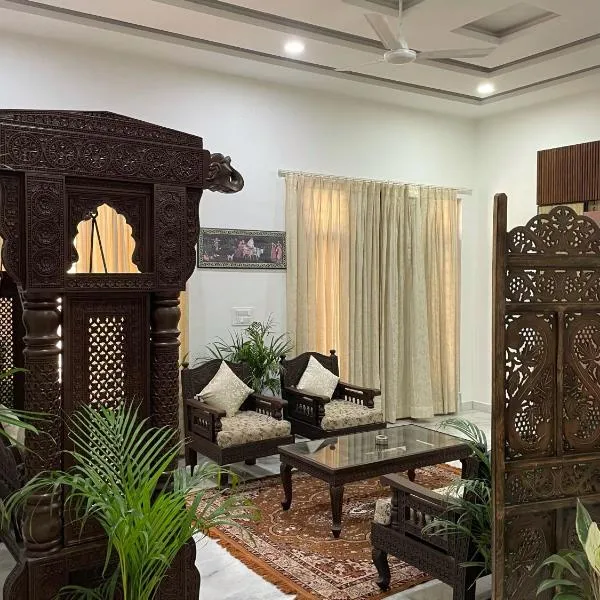 Karni Nivvas - Luxury Redefined, hotel v destinaci Udajpur