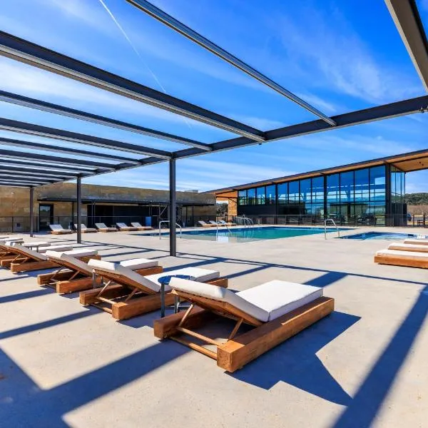 SKYE Texas Hill Country Resort, hotel v destinaci Hilltop