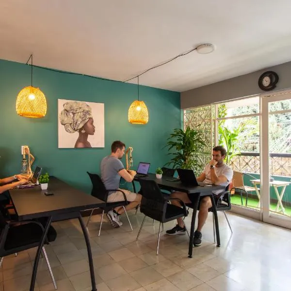 CoNomad House - Coliving & Coworking, hotel v destinaci Medellín