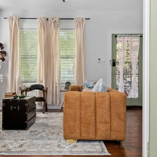 Central Apt Near DT, Pearl, Breckenridge Park, hotel in San Antonio