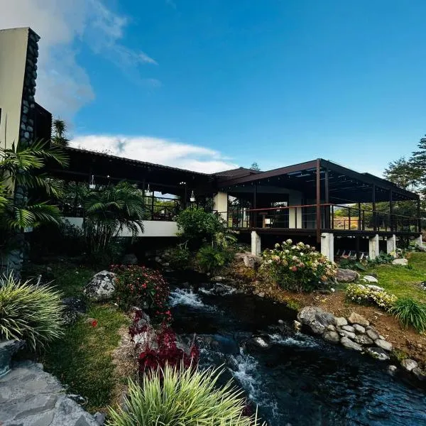 Hotel Dos Rios、ボルカンのホテル