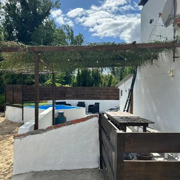 Retiro da Lua, hotel v destinaci Montargil
