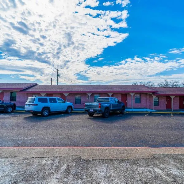 OYO Hotel Beeville -US 181, готель у місті Beeville