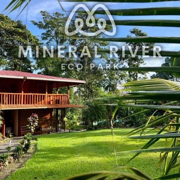 Mineral River Eco Village, hotel a Colonia Dos Ríos