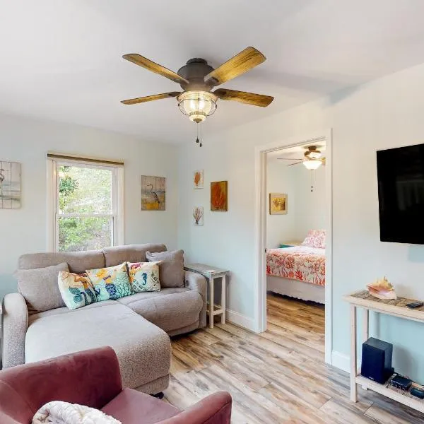 Coral Cottage, hotel v destinaci Sneads Ferry