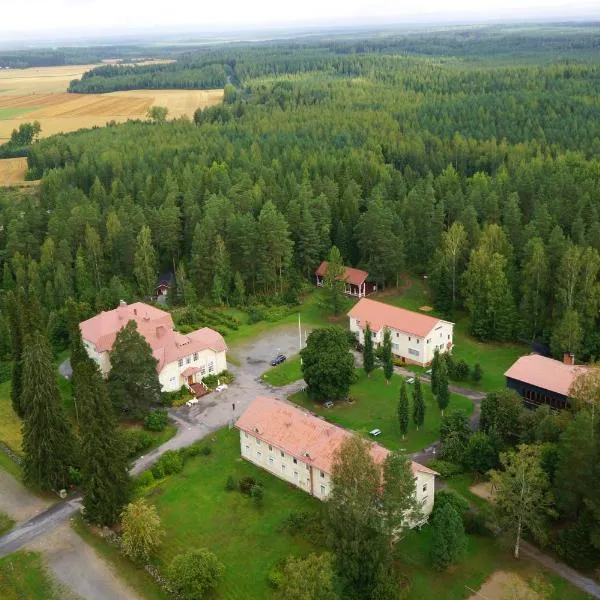 Wanha Karhunmäki, hotel in Lapua