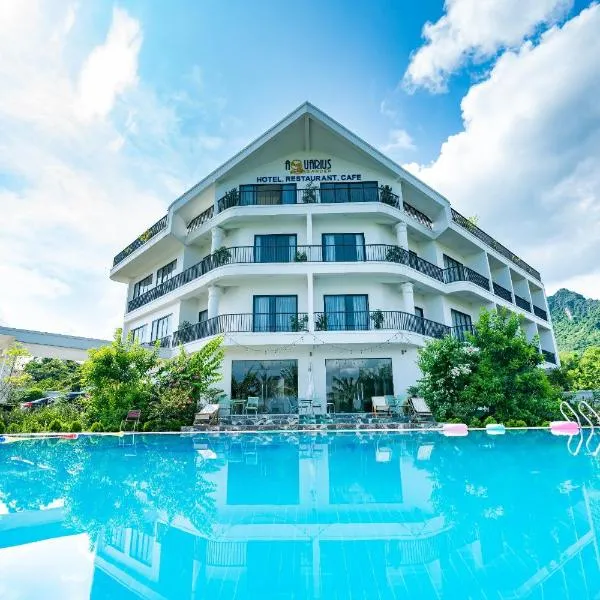 Khách sạn AQUARIUS GARDEN VÂN LONG NINH BÌNH, hotel v destinaci Ninh Binh