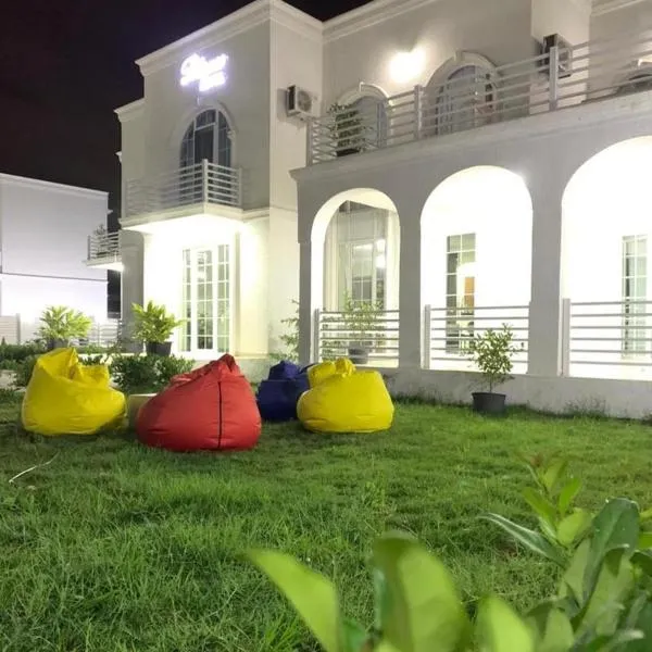Blanco boutique hotel astara, hotel v destinaci Astara