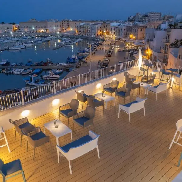 LA BANCHINA LUXURY SUITES, hotel in Trani