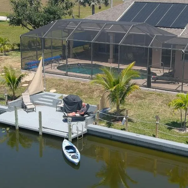 Cape Coral Wildlife Views-Heated Pool-Pet Friendly, hotel v destinaci Cape Coral