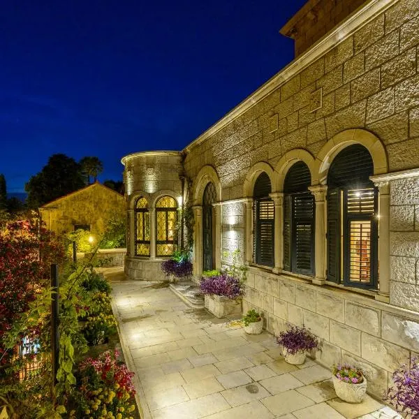 Villa Mediteran Old Town, 5 En-Suites and Hot Tub, hotel in Dubrovnik