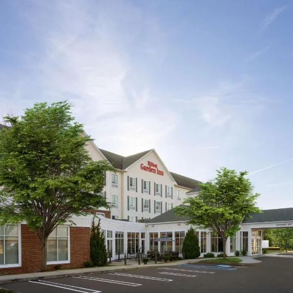 Hilton Garden Inn Milford, хотел в Уест Хейвън