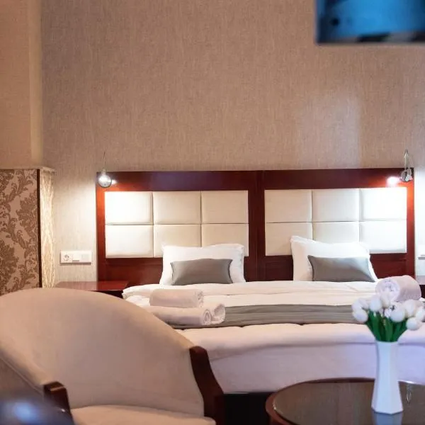 Kraveli Hotel, hotel Tbilisziben