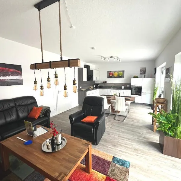 Ferienhaus "Royal Gala" Meppen Ebenerdig Carport Terrasse Neubau NETFLIX Free WIFI 2 Schlafzimmer Küche GästeWC, Hotel in Meppen