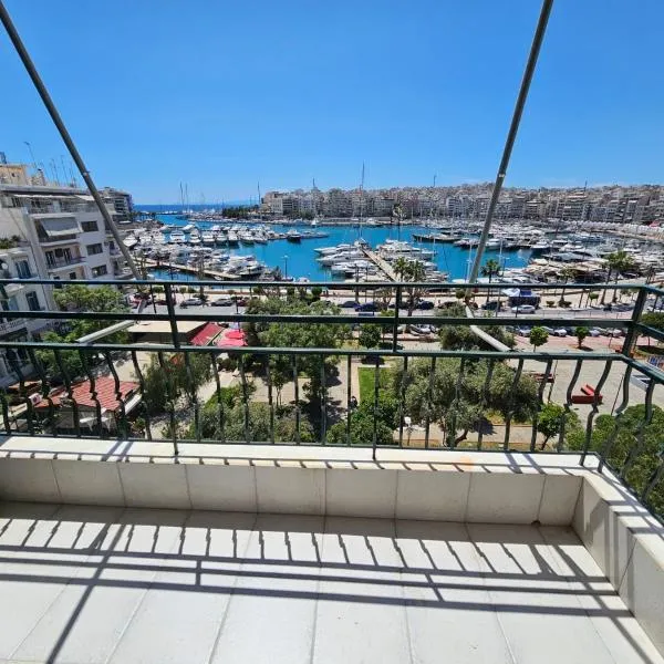 Piraeus center sea view apartment, hotel em Piraeus