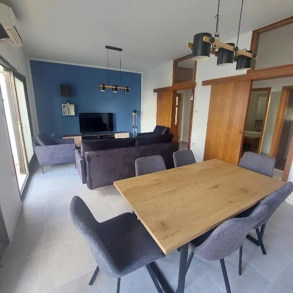 Apartman Lili Podgora, khách sạn ở Podgora