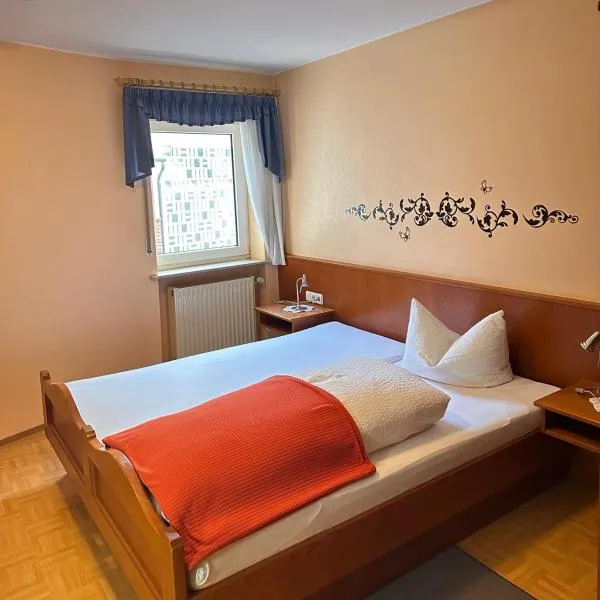 Gästehaus Krone, hotel in Holzkirchen