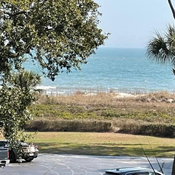 Feelin Tip'Sea-Oceanview Retreat Steps to Beach, hotel Hilton Head Islandben