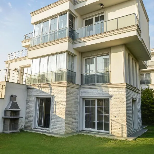 Nora Marmara Luxury Villas in Istanbul, hotelli kohteessa Istanbul