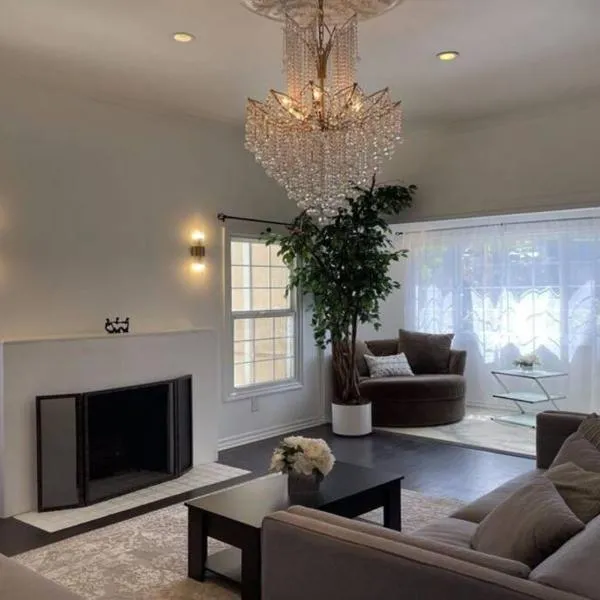 3BD Beverly Hills House