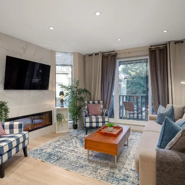 1BR plus Two Dens in The Gables, Epic Location Near Gondolas, Private Balcony, Fireplace, Parking, Hotel in Whistler