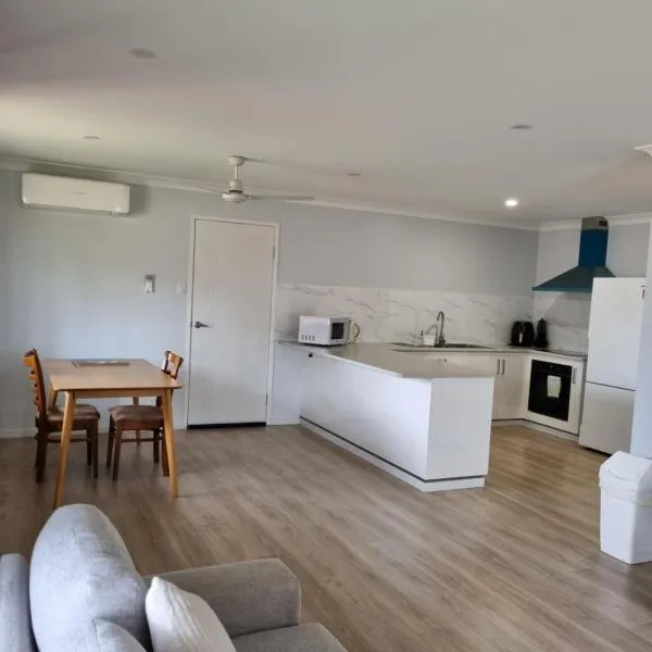 Markwell 2Bed 2Ensuite Villas Kingaroy, hotel in Kingaroy