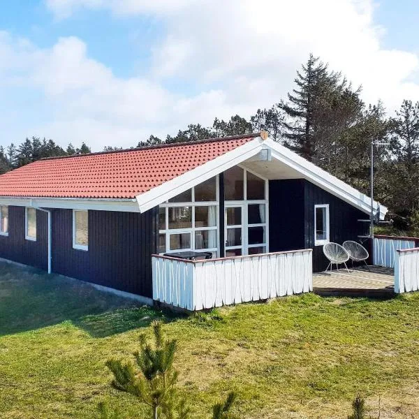 Holiday Home Ajs Mølls, hotel v destinaci Klitmoller
