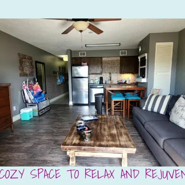 Welcome to Gone Coastal! - Walk to Beach, hotel v destinaci Orange Beach