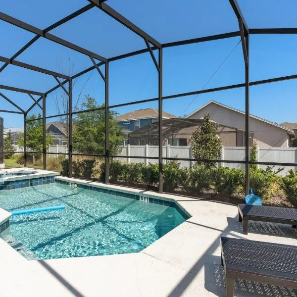 Cozy Master Room with Private Bath, hotel in Kissimmee