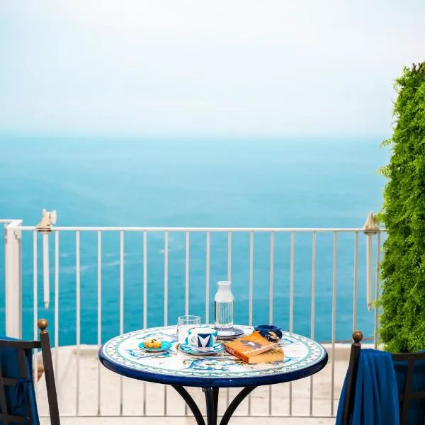 La Divina Amalfi Coast, hotel Praianóban