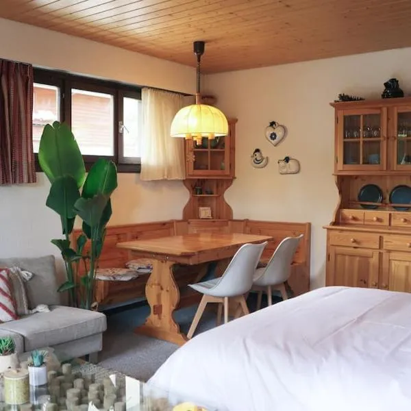 Les Sérandes, hotel em Lens