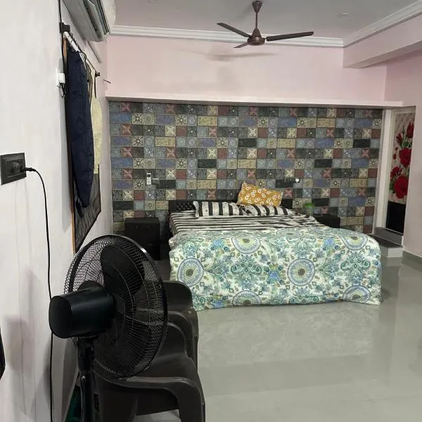 PARVATHY MURUGAN COTTAGE-2ND FLOOR, hotel v destinaci Kanjákumárí