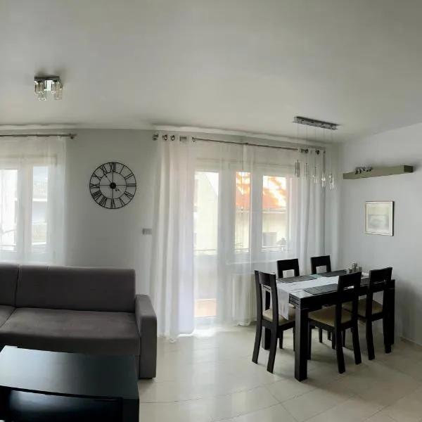 Przystanek Sanok apartament w ścisłym centrum, hotel v destinaci Sanok