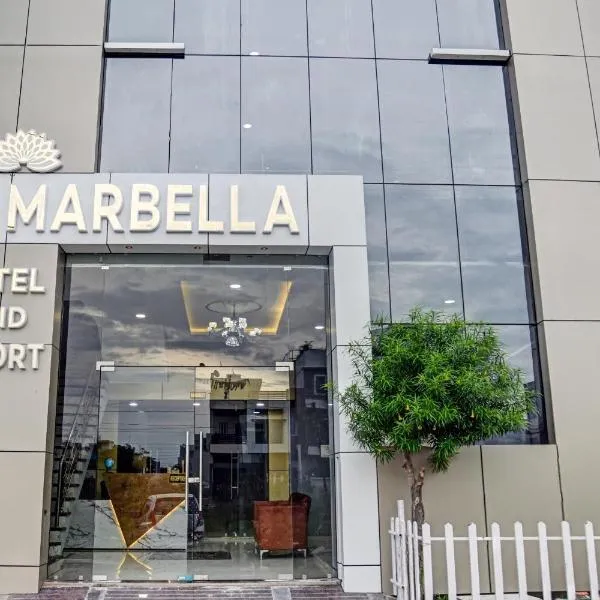 Collection O Marbella Hotel, hotel in Mānglia