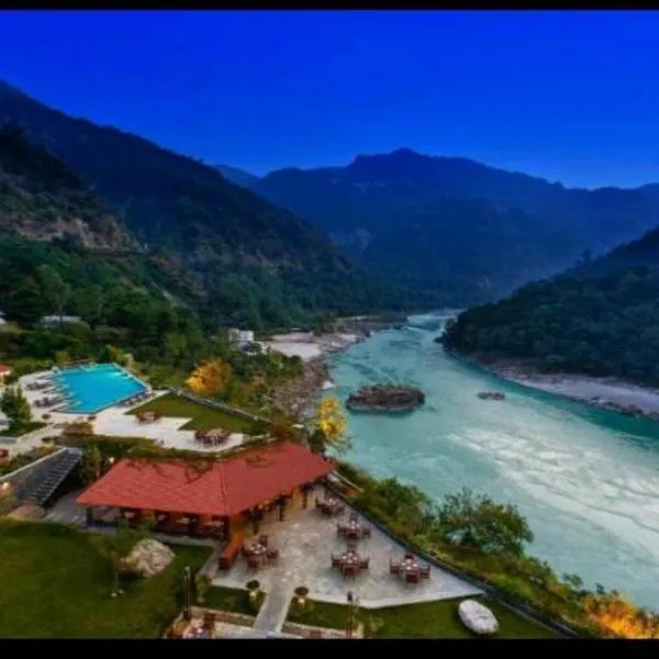 ALOHA DIVINE GANGES APARTMENTS with INFINITY POOL, Hotel in Rishikesh