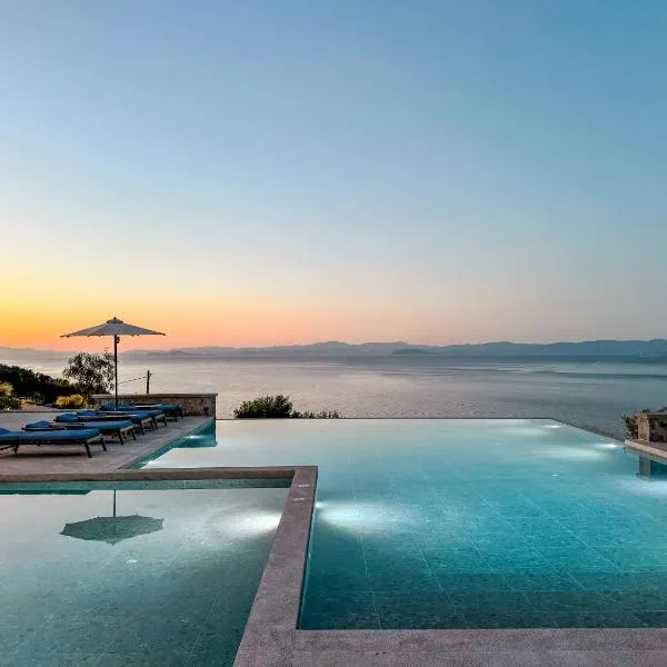 Sampatiki Suites - 4 Star Seaview Luxury Suites With Breakfast And Spa - Opening April 2024, hotel en Tyros
