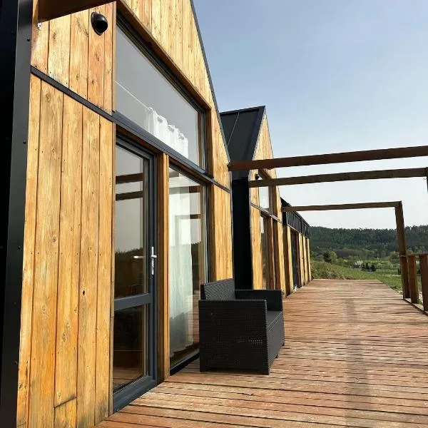 Sunny house domki rekreacyjne pod Ślężą, hotel v destinaci Sobótka
