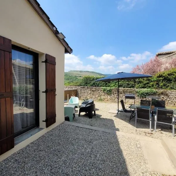 Petite maison au cœur des vignes, hotel di Davayé