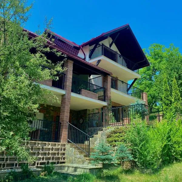 Vila Eell, hotel v destinaci Borsa