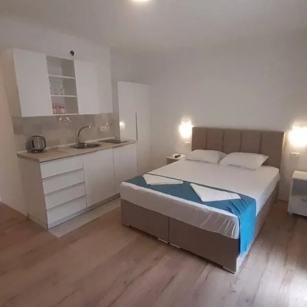 Guest house Mia Becici - Sobe i Apartmani, hotel in Budva